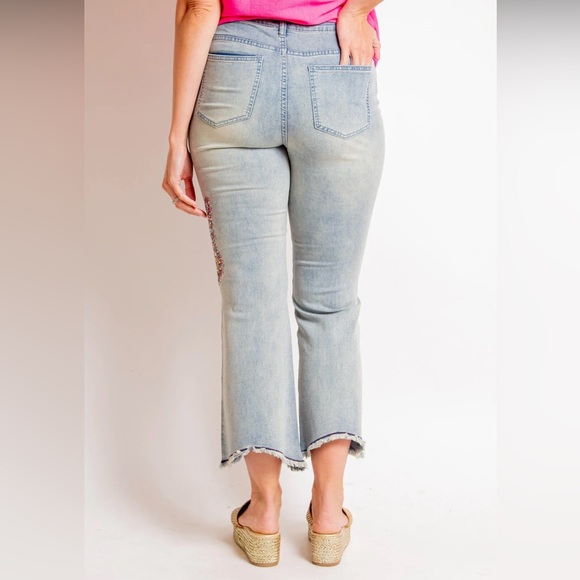 A.Z.I. Butterfly Embellished Cropped Jeans Women’s 10 - Picture 4 of 12
